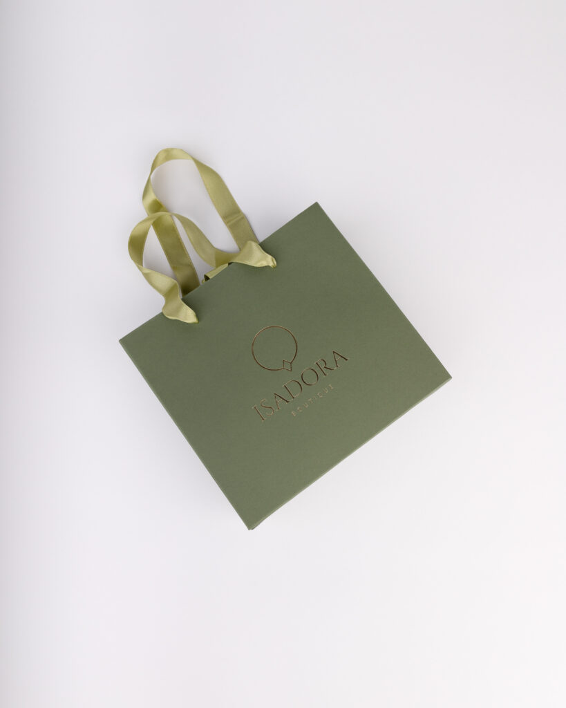 Grüne Isadora Geschenktasche mit Seidenhenkeln