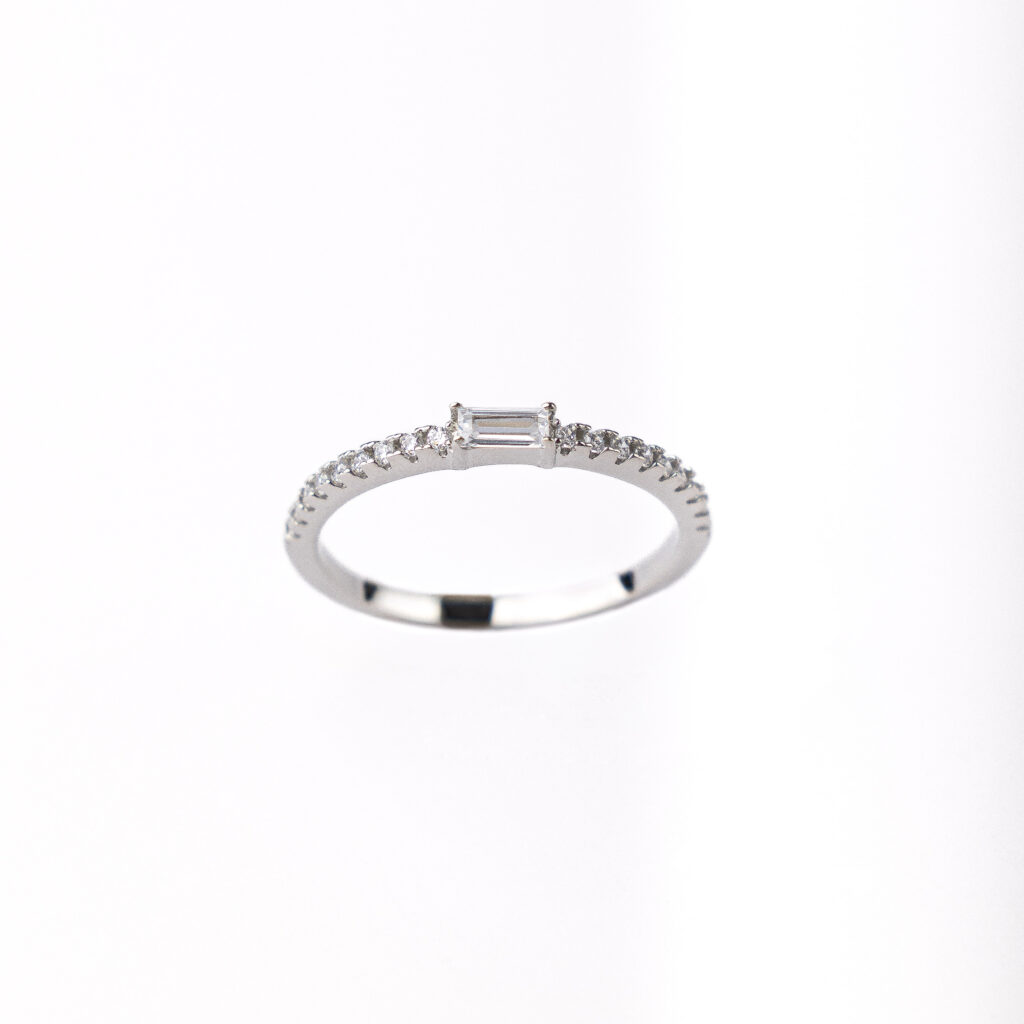 TEMPTATION Sterling Silver Ring | Isadora Boutique Close-up of the TEMPTATION sterling silver ring. 