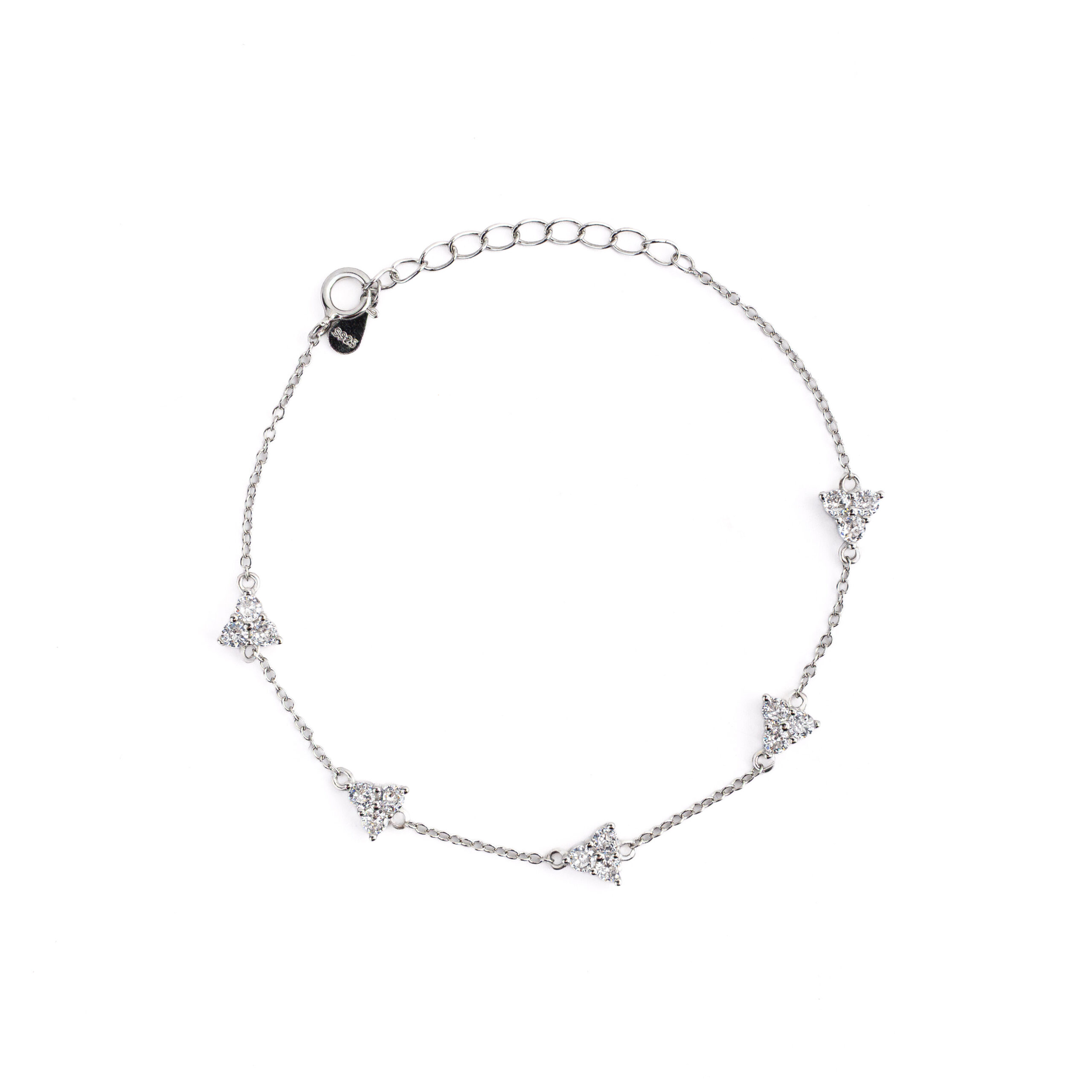 Bracelet POSY en argent sterling 925, disponible en finition argentée ou dorée, orné de petits bouquets de zircones blanches.